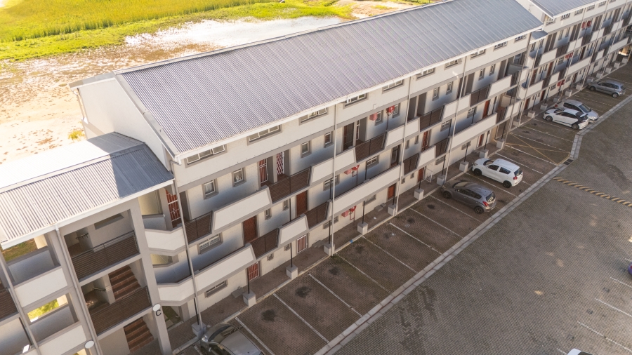 2 Bedroom Property for Sale in Uitzicht Western Cape